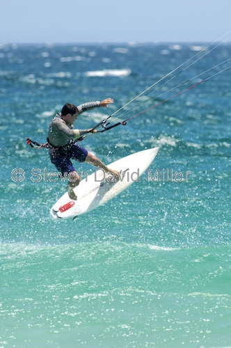 kite boarding;water sports;perth beaches;western australia;perth northern beachs