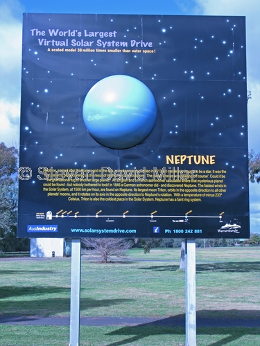 gilgandra;gilgandra cooee heritage centre;gilgandra neptune;world's largest virtual solar system drive;warrumbungle warrumbungles;new south wales;newell highway;steven david miller
