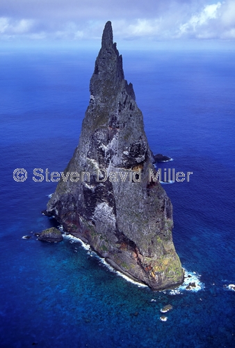 balls pyramid picture;balls pyramid;volcanic stack rock;volcanic remnant stack rock;lord howe;lord howe island;lord howe island marine park;new south wales island;world heritage site;steven david miller;natural wanders