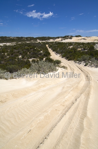 4wd track;sandy track;coffin bay national park;south australian national park;australian national park;sand driving;eyre peninsula