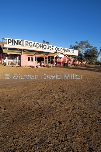 pink roadhouse;oodnadatta track;oodnadatta;south australian outback track;outback track