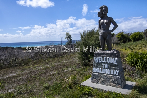 binalong bay;st helens;bay of fires;tasmania;tassie;tasmania coastline;northeast tasmania;welcome to binalong bay;binalong bay statue;binalong bay welcome statue