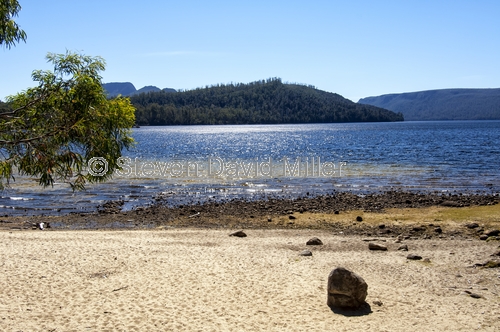 lake st clair;lake saint clair;cradle mountain lake st clair national park;tasmania;tassie;tasmania national park;australian national park;alpine lake tasmania