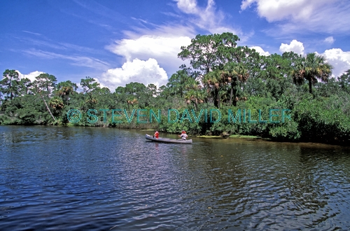 koreshan state historic site;florida state park;southwest florida state park;estero river;estero river canoe;canoe on estero river;canoeing estero river