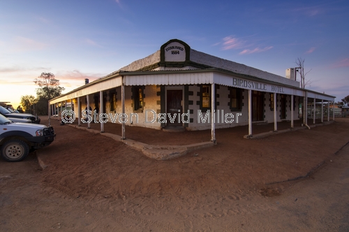 birdsville;birdsville hotel;birdsville pub;outback pub;iconic australian pub;birdsville track;simpson desert crossing