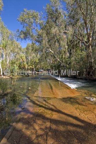boodjamulla national park;lawn hill national park;lawn hill;riversleigh;gregory river;river crossing;the gregory;queensland national park