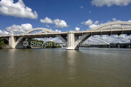 brisbane;queensland capital city;australian city;brisbane river;william jolly bridge