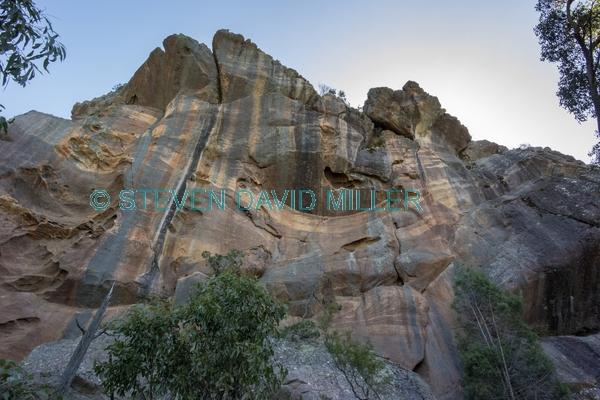 australian national park;sandstone cliff