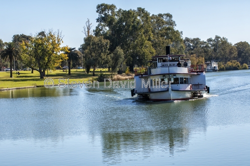 murray river;mildura;the murray;the mighty murray;victoria new south wales border;the rothbury;paddle steamer;paddlesteamer;paddle steamer murray river