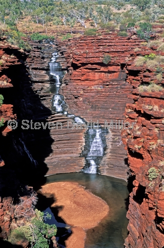 joffre falls;joffre lookout;karijini;karijini national park;iron and silica;iron ore;western australia national parks