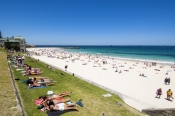perth;perth-beach;beach;sunbathers;leighton-beach